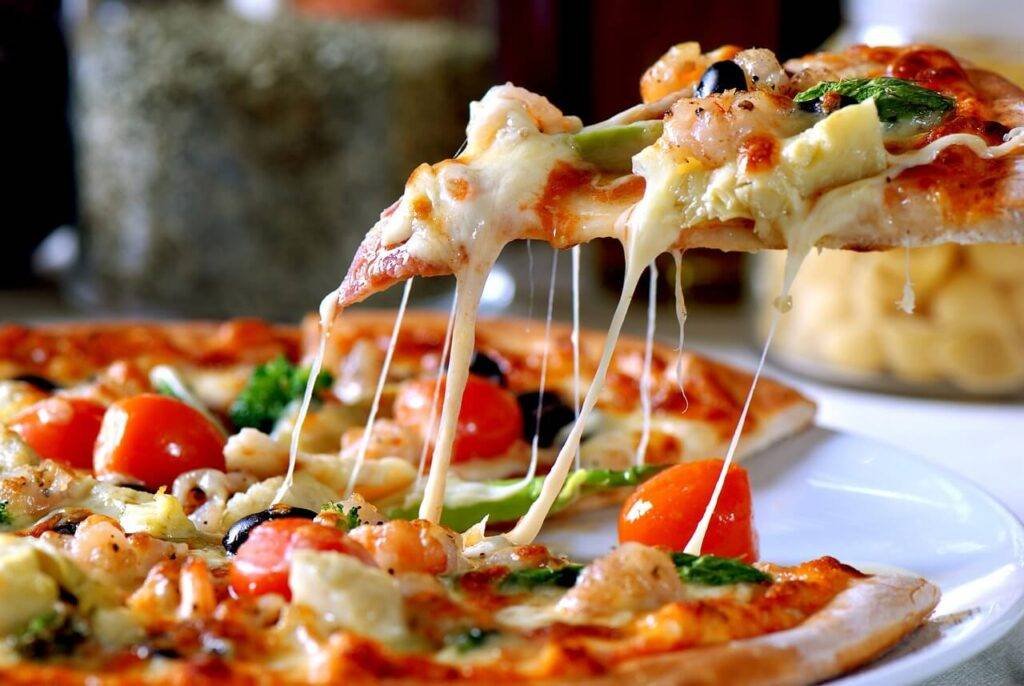 Italian Delight: A Comprehensive Guide to the Delicious World of Italian Cuisine 6 pizza