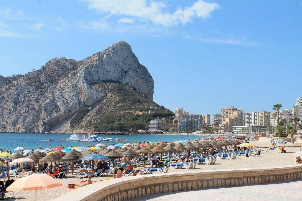Calpe Beach: Uncovering 2023's Top Spots 4 sea-calpe-beach