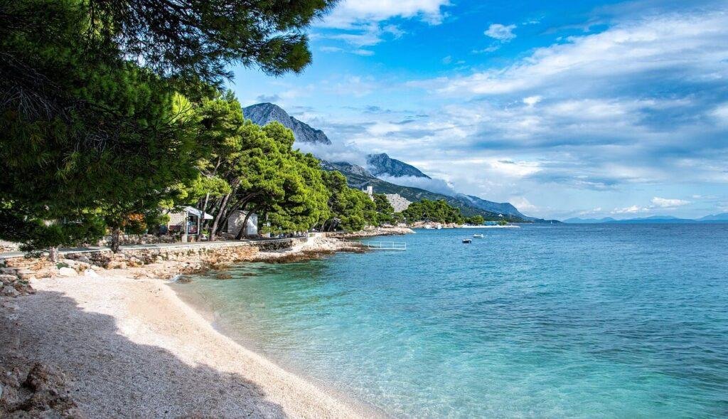 Heavenly Sakarun Beach: Unwind in Croatian Delight 5 island-sakarun-beach