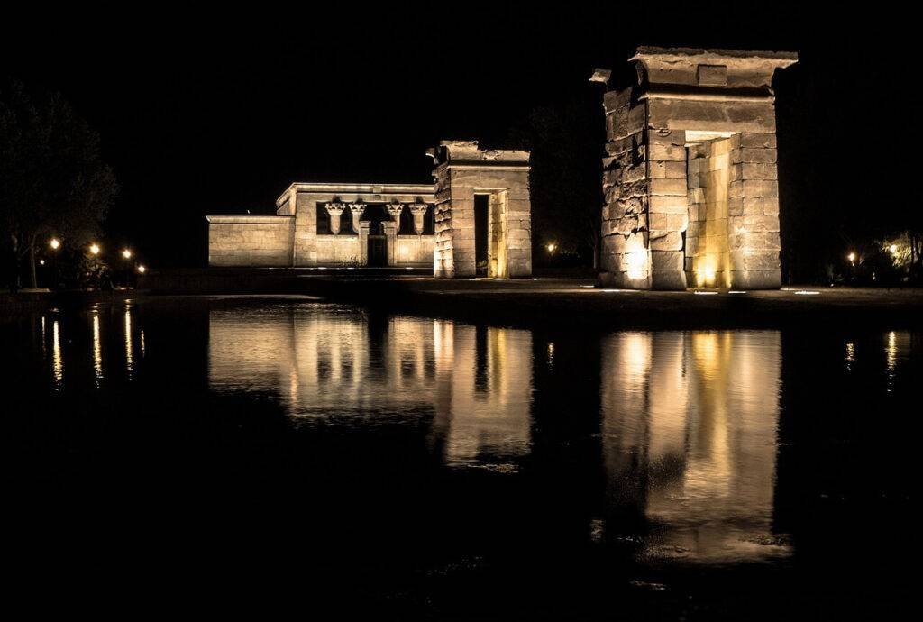 Madrid Nightlife: Top 10 Things to Do After Dark 2 temple-madrid-spain