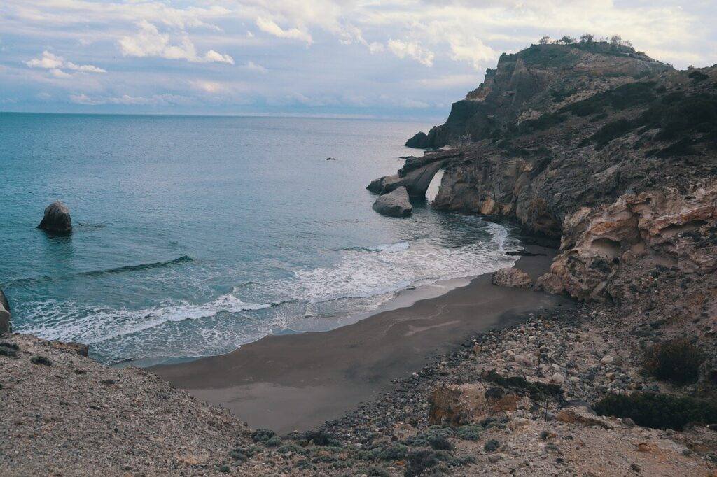 Milos Beach Uncovered: A Journey to Untamed Serenity 2 gerontas-Milos-Beach