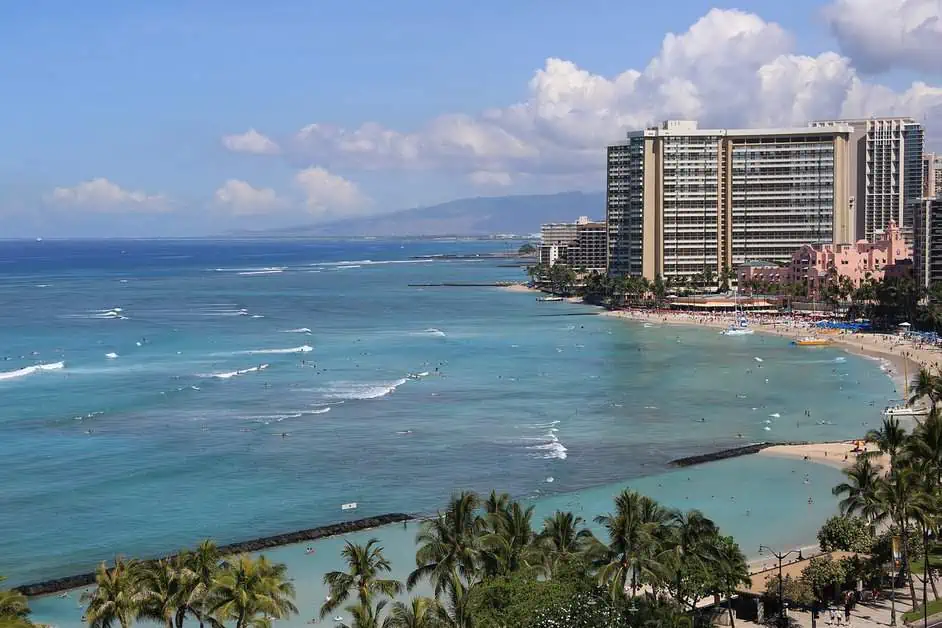 Beyond the Waves: Explore Waikiki Beach, Oahu's Coastal Gem 27 beach