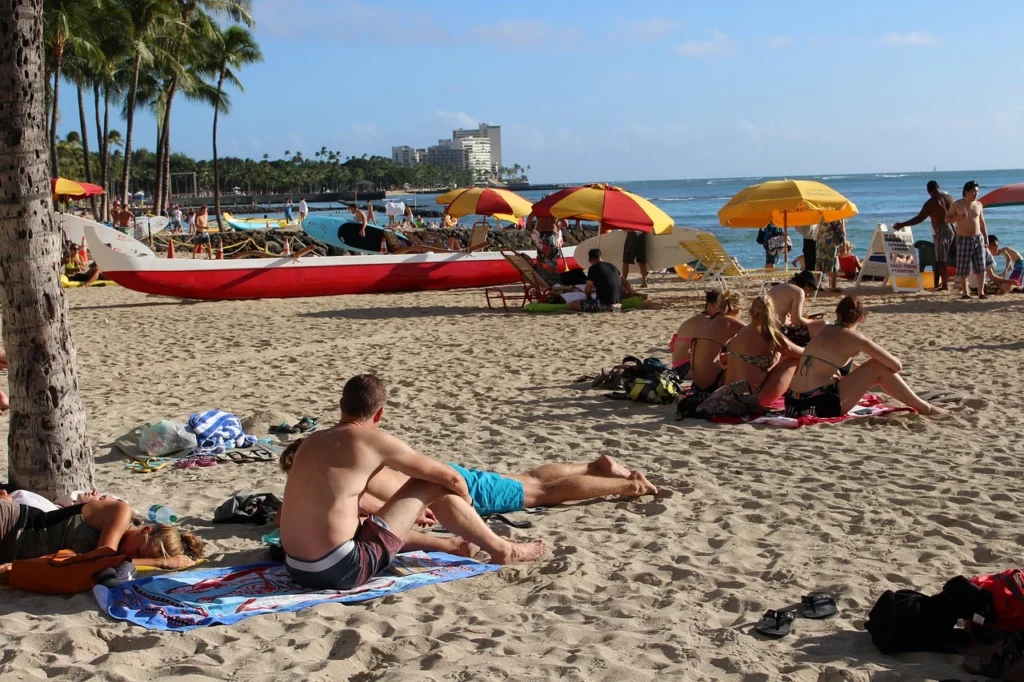 Waikiki Whispers: Your Guide to the Best Place to Stay in Waikiki! 3 Beach-resorts