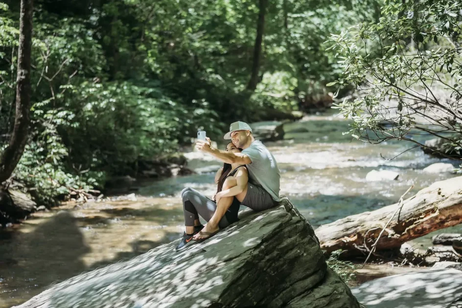 Ultimate Guide: Best Blue Ridge Parkway Camping Experiences 8 blue-ridge-parkway-view